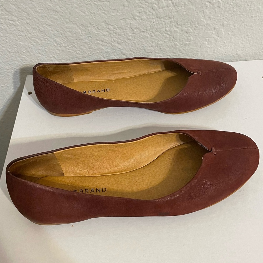 Lucky Brand Finorah round tip ballet flats suede slip on women size 7.